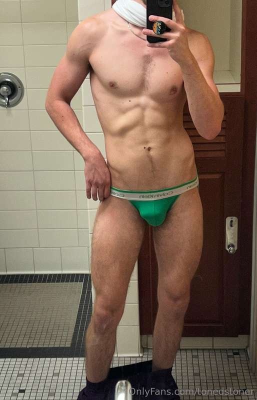 Green is my favorite color 🌿💚 2