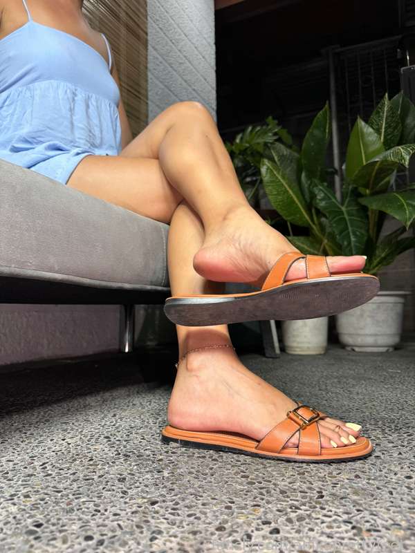 Anikaprettyfeet_ - Fansly - 22 May, 2024 11