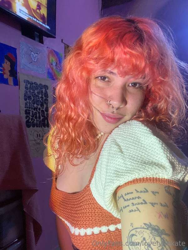 Spoil me with a $5 and you will get a free video dick rate 🍆..