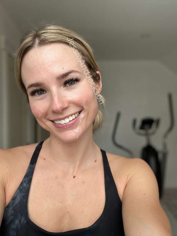**Some pictures from yesterdays facial** 💦💦
How do I look? 😋.. 1
