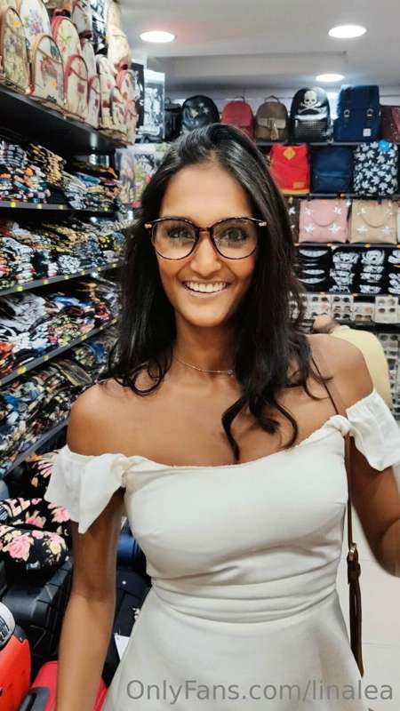 Do you like me with glasses ? 🤔