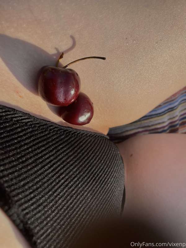 Juicy 🍒 1