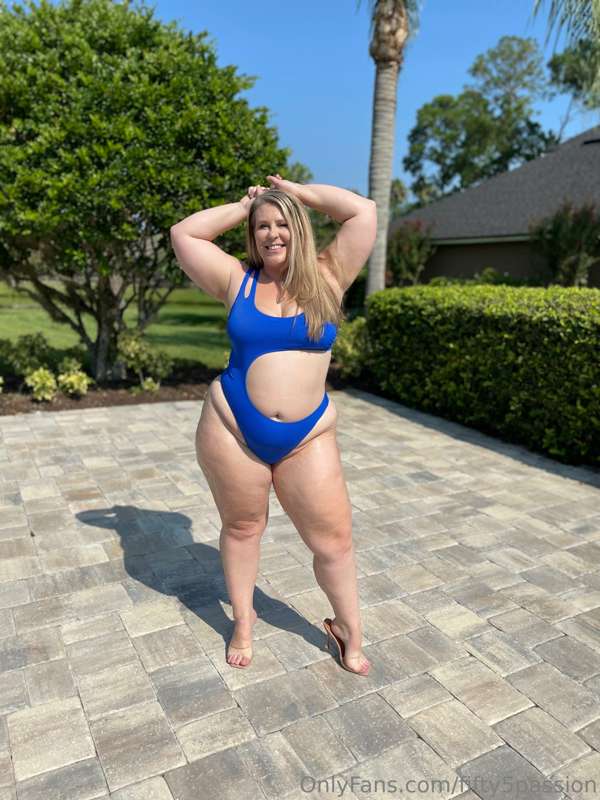 Thick blue 2