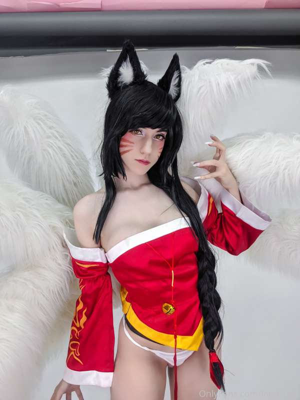 Ahri selfies 12