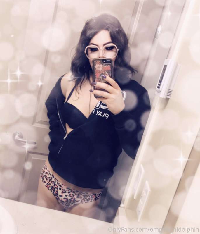 I’m a Snapchat filter hoe haha 😂 4