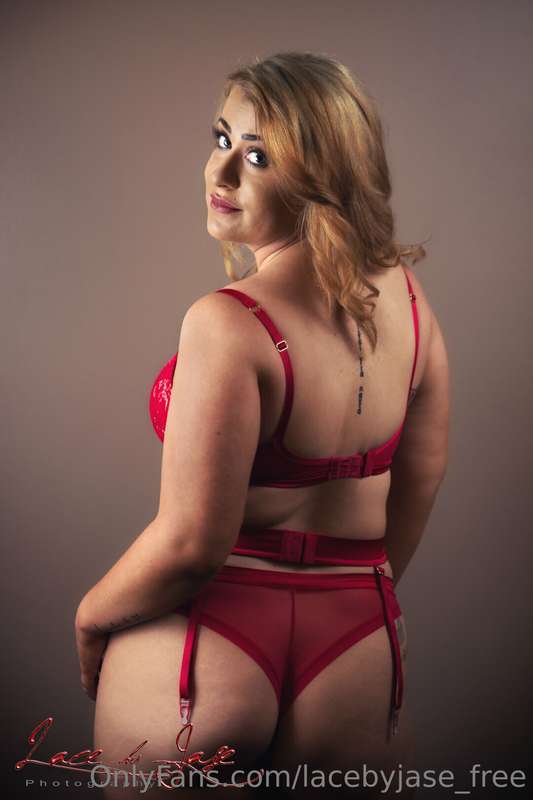 Free Set. 16 Images. 3