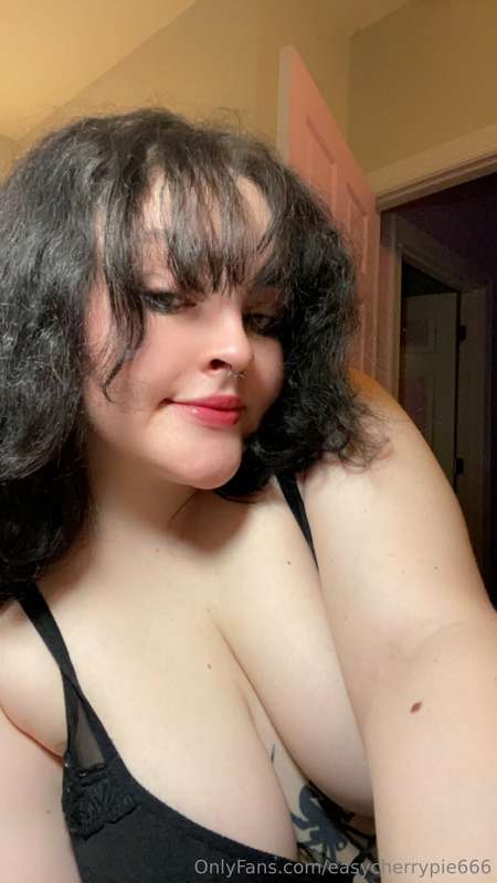 Easycherrypie666 - Onlyfans - 28 Dec, 2023 16
