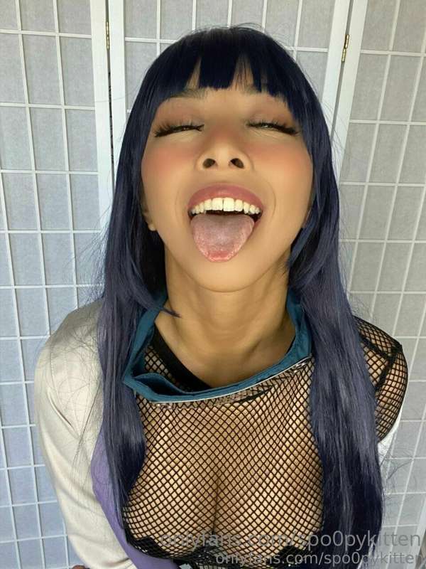 say ahhhh 👅