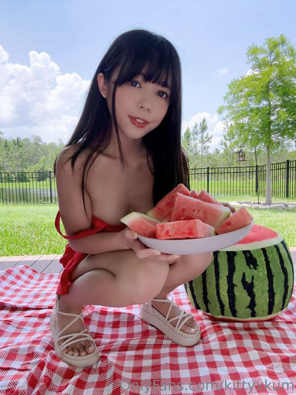 ♡ part 1 ♡
i've got something juicy and refreshing for you, .. 27