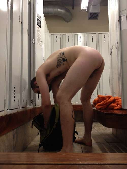 tell me what you’d do if you walked into this in the lockerr..