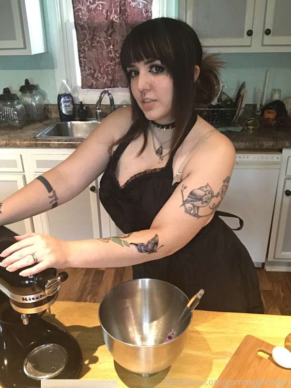 I’m baking brownies, wanna help me? 😉 11