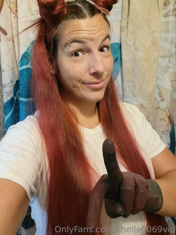 Hey pervs ❤️ Sharing my day off hair dying and shower advent.. 1