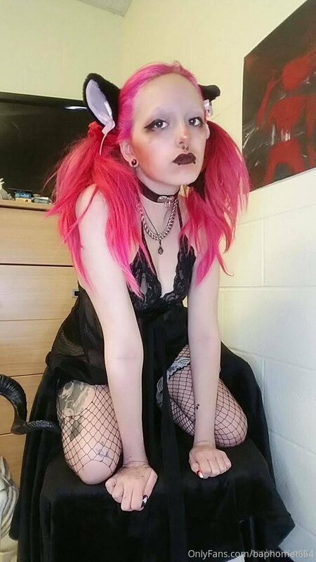 fund me for a maid dress to wear on here <3 1
