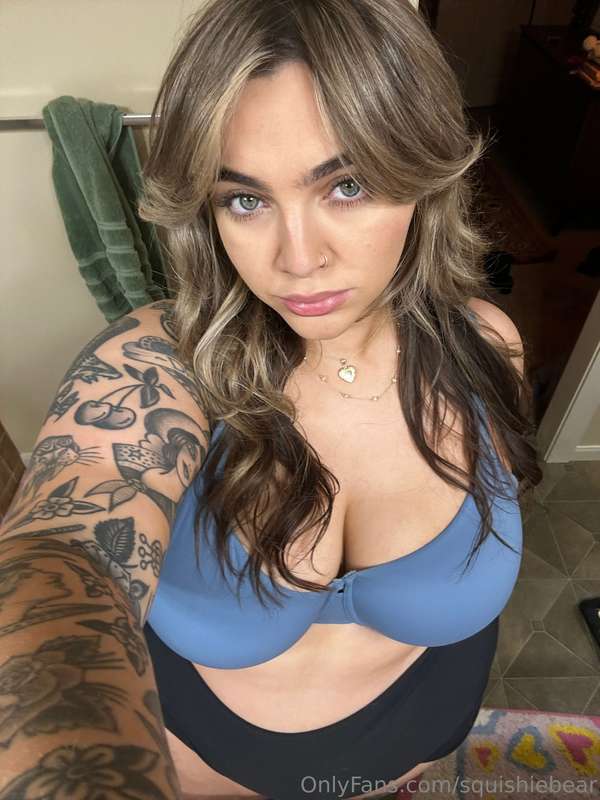 I think blue is my color, what do you think? 😘💘 8