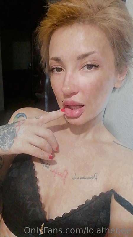 CUM play with me 😈😈😈 I’m real model with juicy body for your..