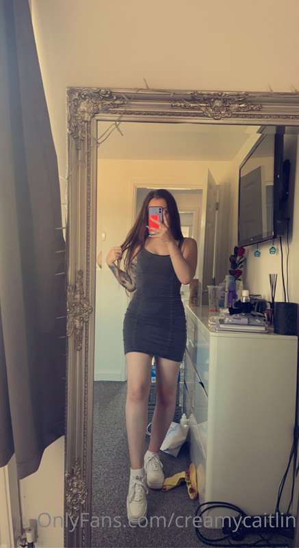 …No panties underneath 😍💕