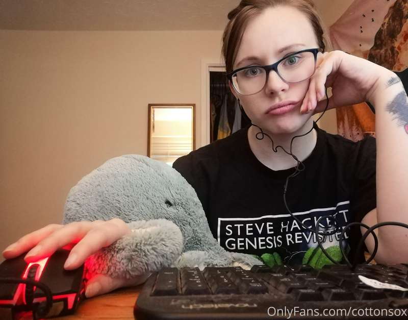 Pictured is the average scene in my room 😂 This is octopus, ..