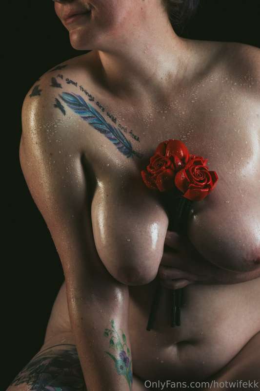 Love these Lego rose pictures! 