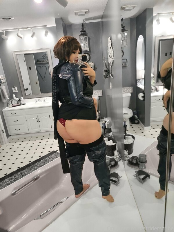 makoto nijima ⭐
this is what happens in safe rooms, change m.. 1