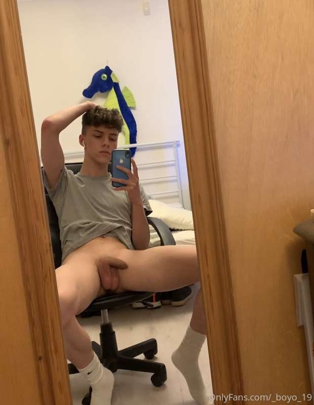 Just some dick pics 🤪