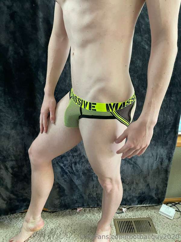 Sexy Airman pics! Set 1 15