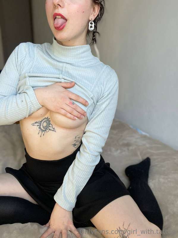 ***Do you care about a girl's breast size?*** 😏  Recently I ..