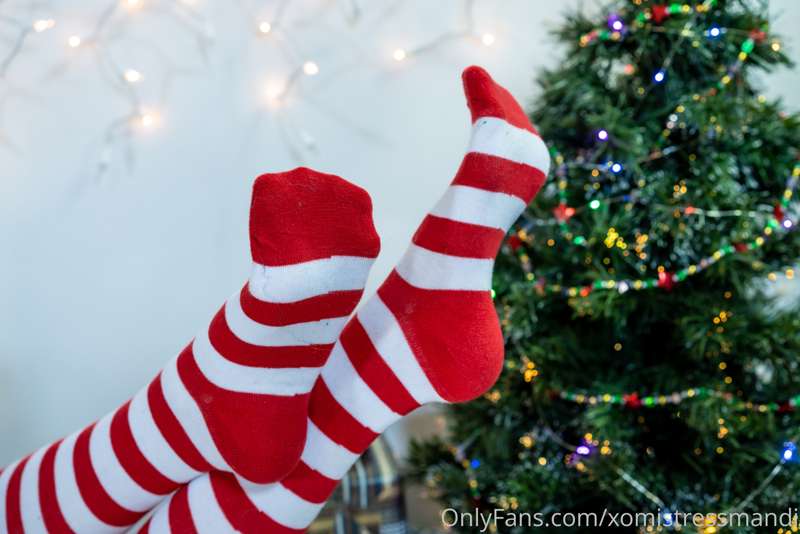 Anyone a fan of long striped socks? 5