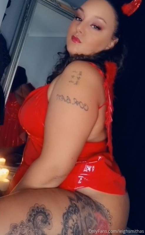 Leighsmithas - Onlyfans - 31 Oct, 2021