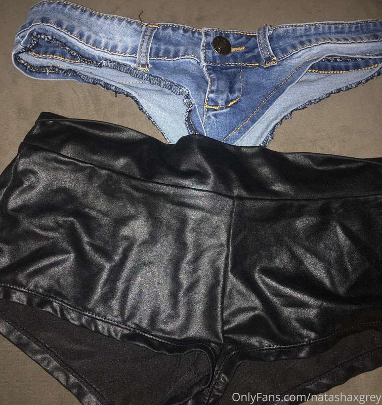 Here’s all of my panties for sale 😍 thongs, g strings, bikin.. 7