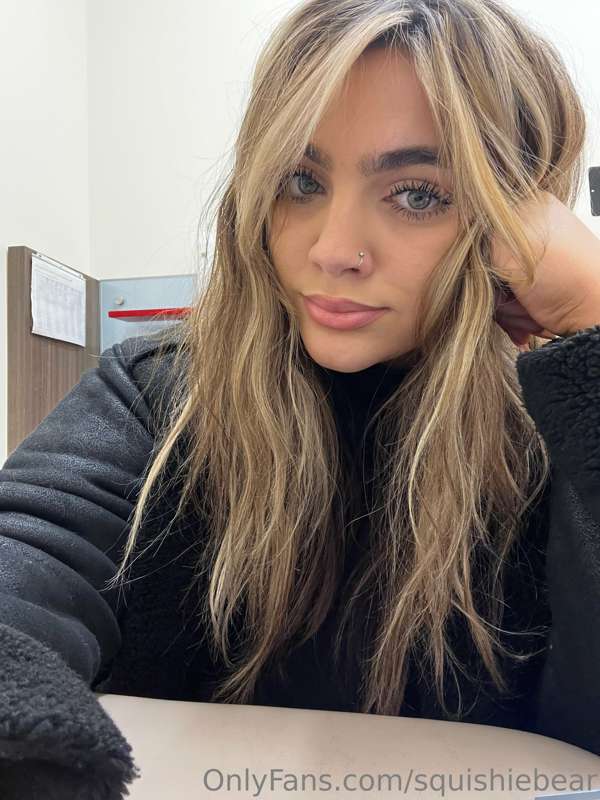 Hey guys! I just wanted to hop on and say hi :) do you have .. 1
