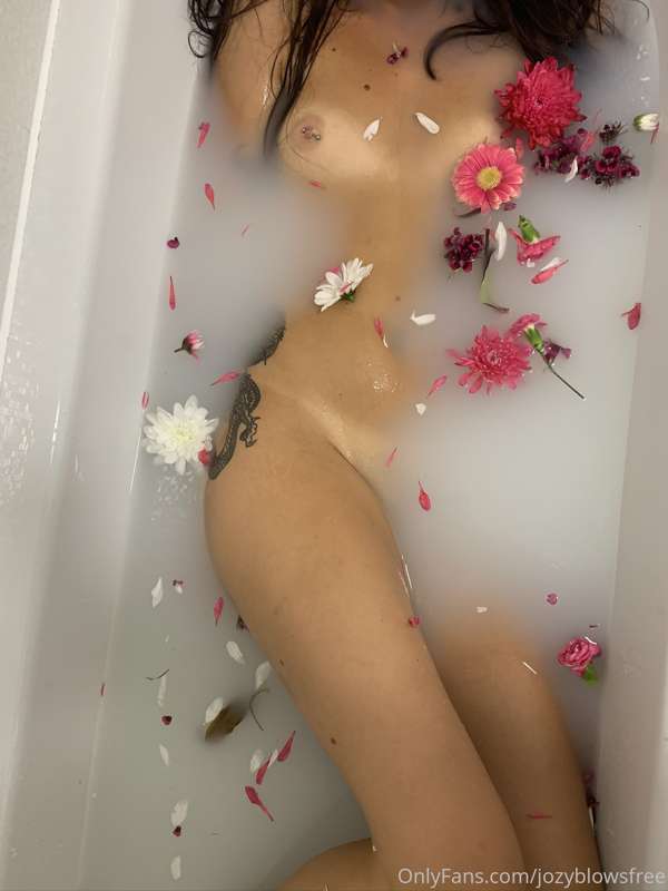 Jozyblowsfree - Onlyfans - 09 Oct, 2020 1