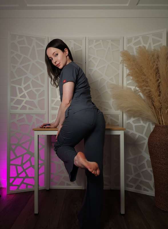 "Naughty Nurse Footjob" photo set-We've established that I w..