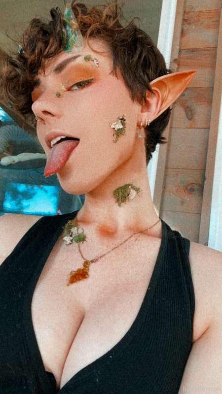 Here’s a little snack cause I’m feeling confident and sooo g.. 1