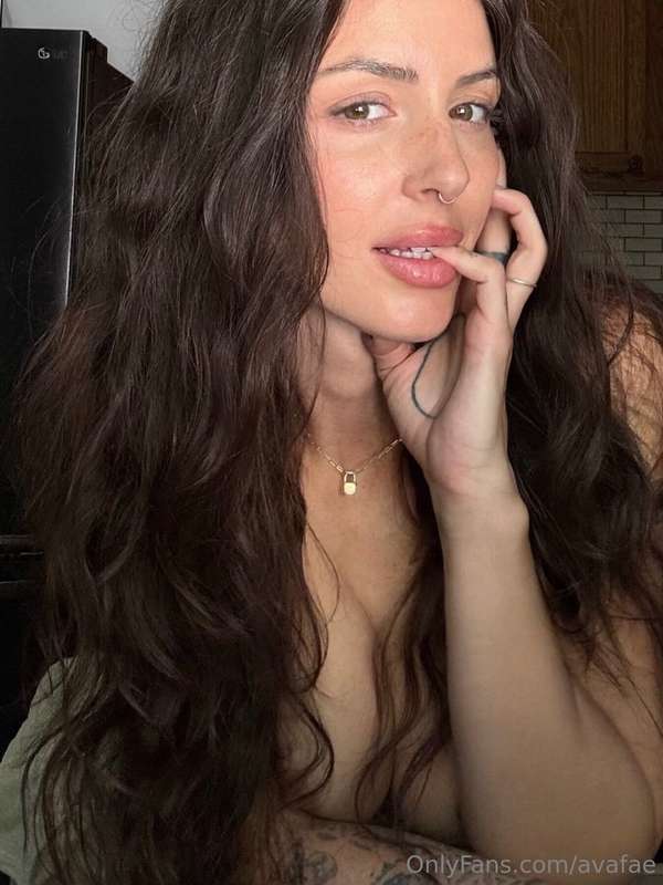 Just a bite to keep it cute 🥰💋