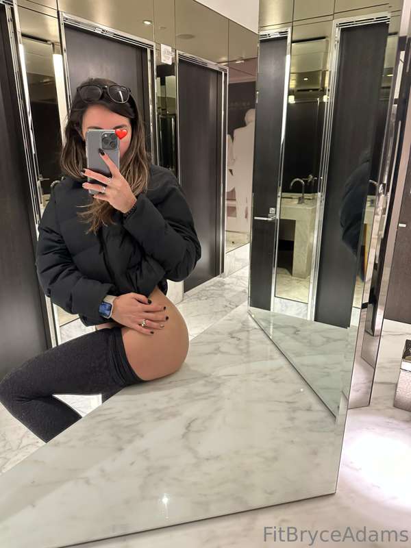 Mirror mirrors on the wall 🤳
