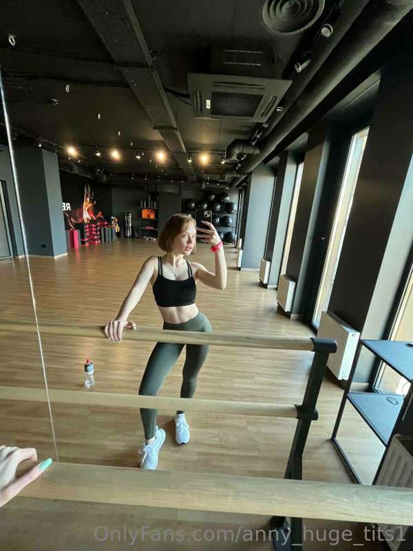 fitness hall is my second home
what about u?💪🧘‍♀️