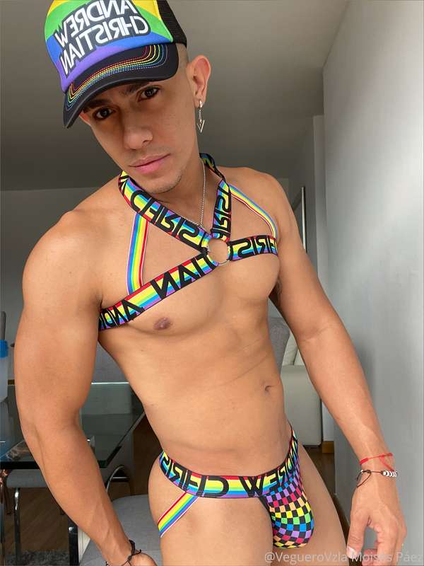 @andrewchristian