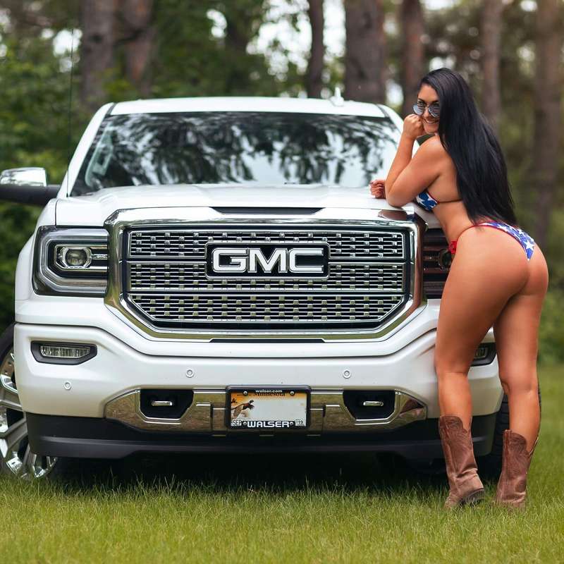 I'm 2k away from paying my truck off.... ekkkkk send me a ti..