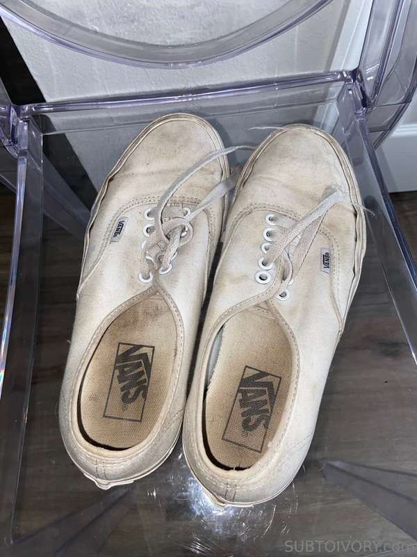 Worn shoe drop: -SHIPPING IN USA ONLY -dm me which pair you .. 6