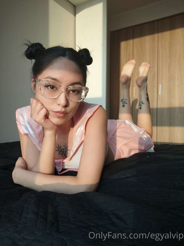 ~cuarenta fotos para que te pierdas en mi ~
I'm banned on IG.. 10