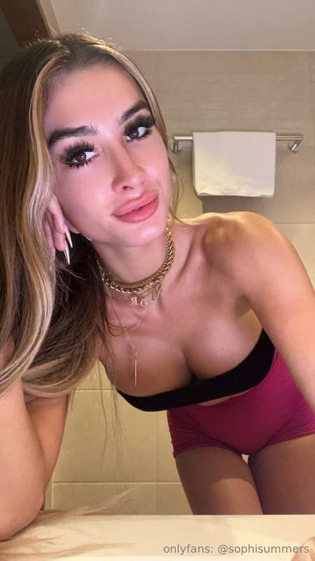 I hope you are still awake, I'm super horny 🤭👀