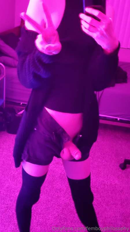 Quick pic before going out 💋