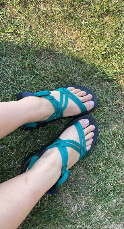 Purple toes 7