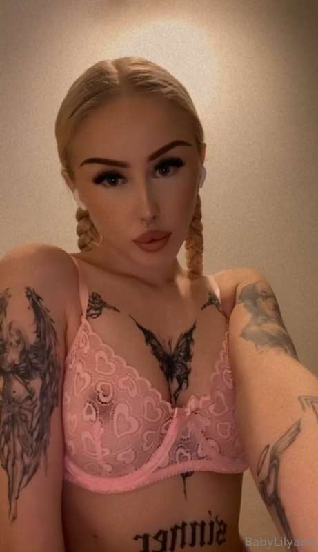 Pink lace is one of my favourites 😍 8