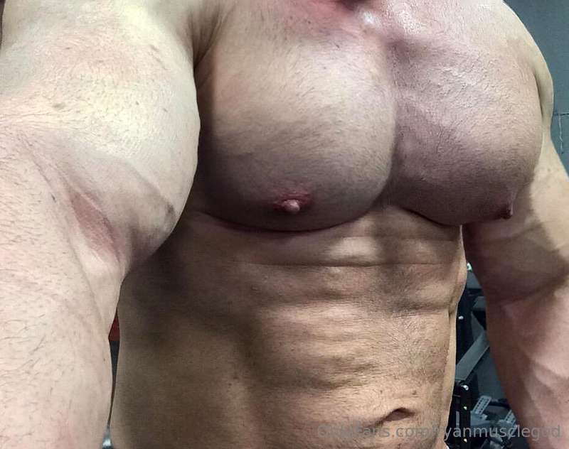 Ryanmusclegod - Onlyfans - 25 Nov, 2024