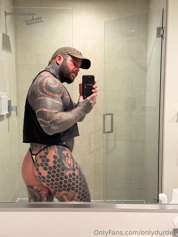 FLL got my ass looking juicy 