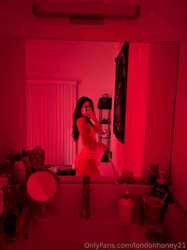 Mirror said “yeah, you the one” and I had to agree 🤭💖