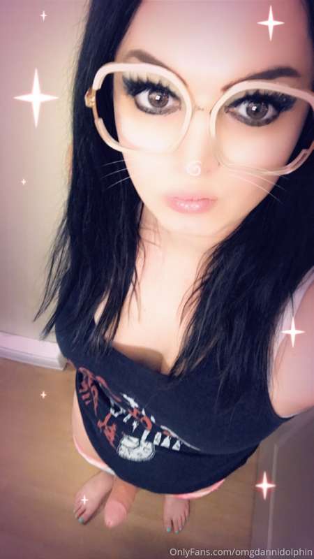 For the 🐔oholics 🖤🤓 1