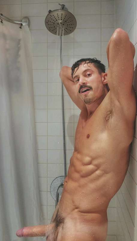 Dick n Pits waiting for ya in the shower🚿 2