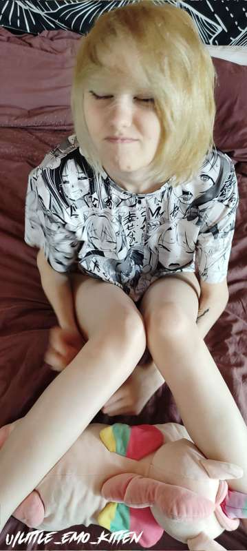 Little_Emo_Kitten - Fansly - 04 Oct, 2021 5